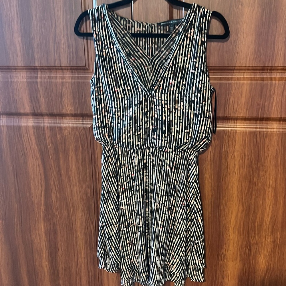White House Black Market Sleeveless Dress / Romper with belt. Size 4